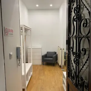  Apartment 100m2 Naehe 1010